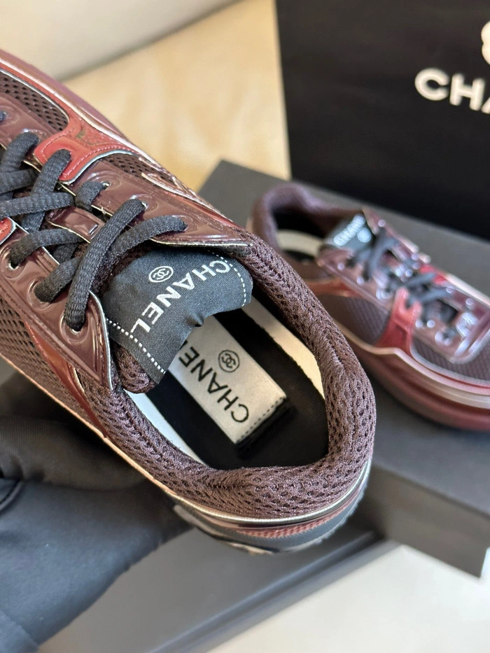 CH@NEL SNEAKERS