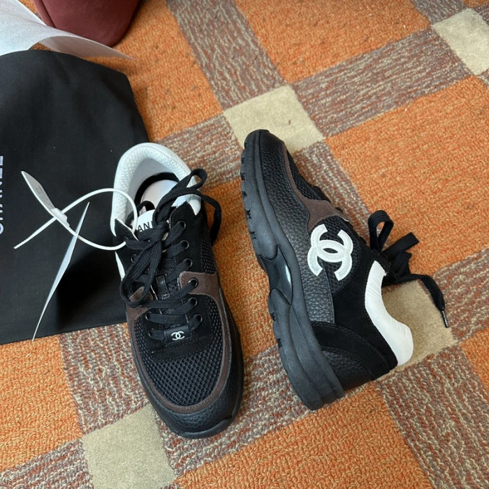 CH@NEL SNEAKERS