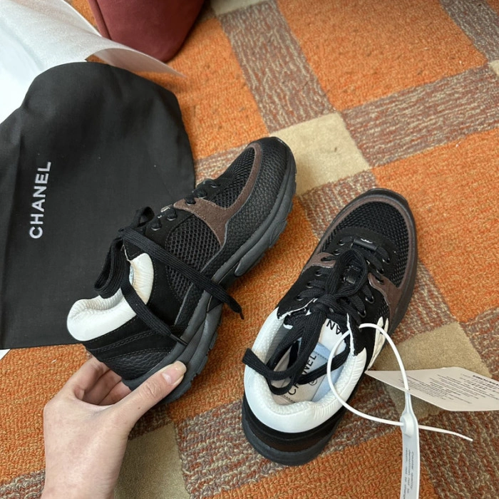 CH@NEL SNEAKERS