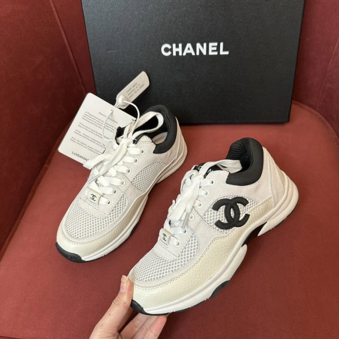 CH@NEL SNEAKERS