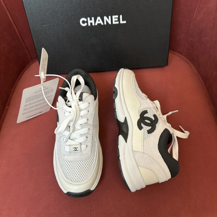 CH@NEL SNEAKERS