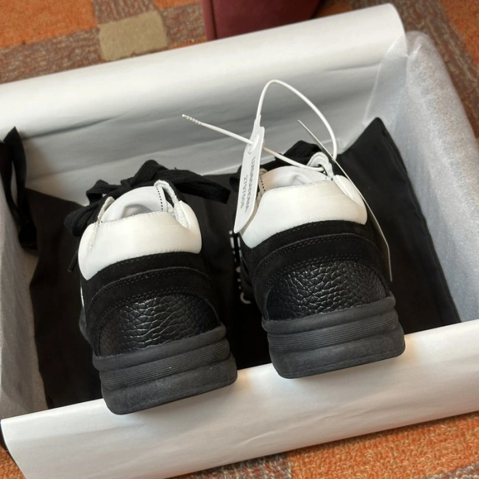 CH@NEL SNEAKERS
