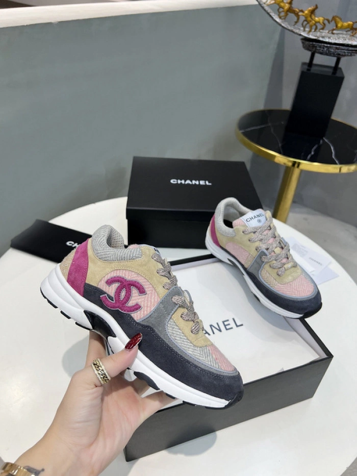 CH@NEL SNEAKERS