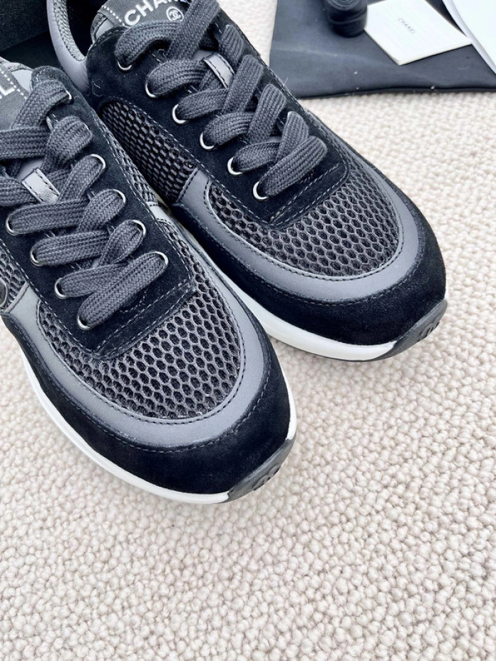 CH@NEL SNEAKERS