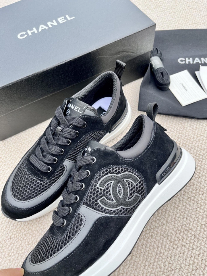 CH@NEL SNEAKERS
