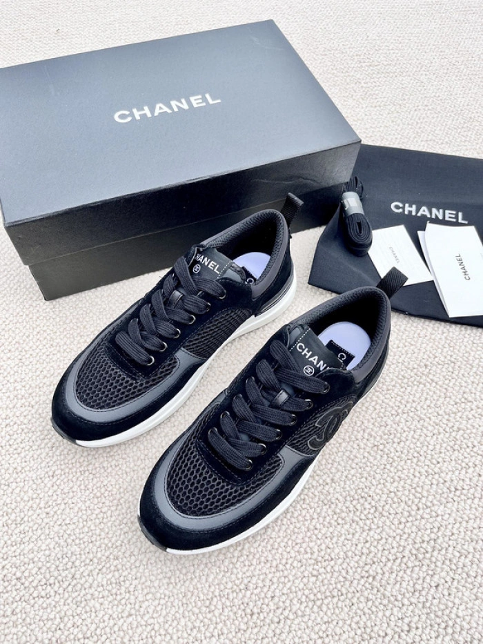 CH@NEL SNEAKERS