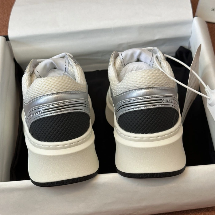 CH@NEL SNEAKERS