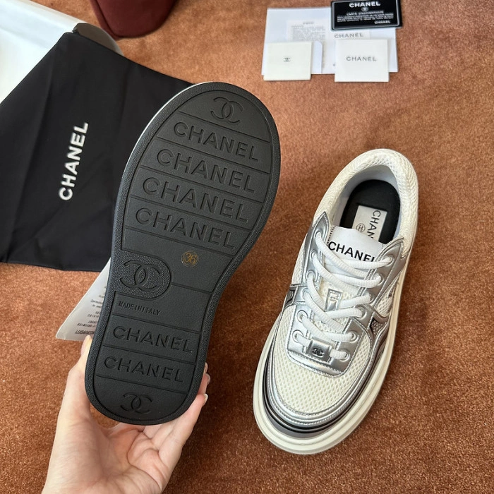 CH@NEL SNEAKERS