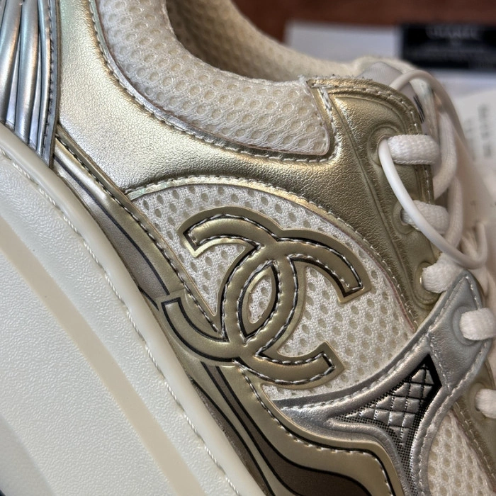 CH@NEL SNEAKERS