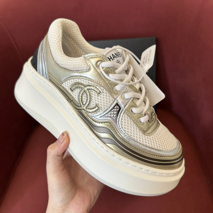 CH@NEL SNEAKERS