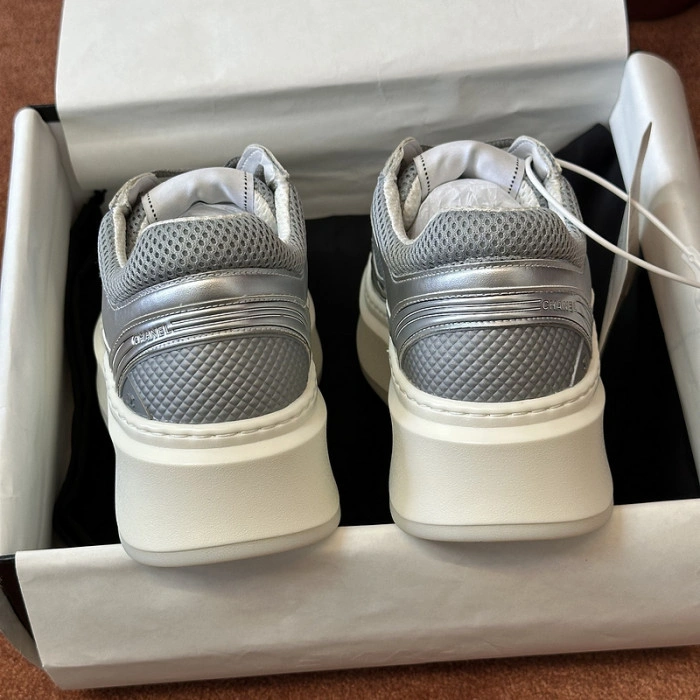 CH@NEL SNEAKERS