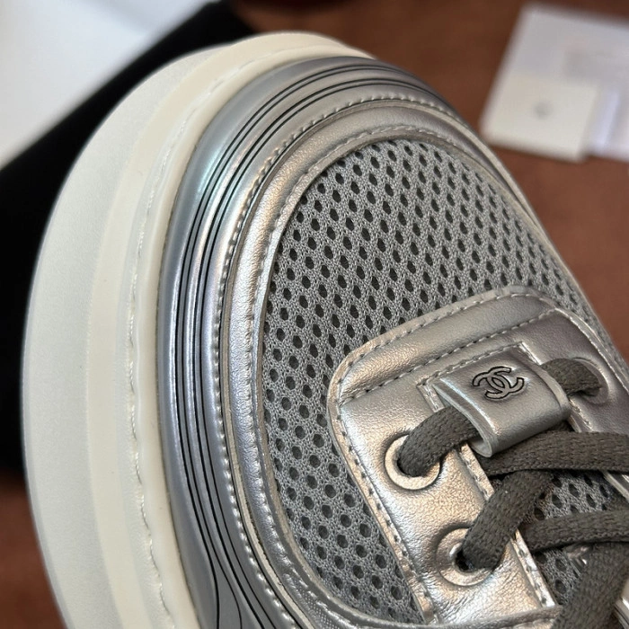 CH@NEL SNEAKERS