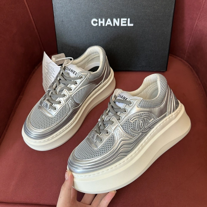 CH@NEL SNEAKERS