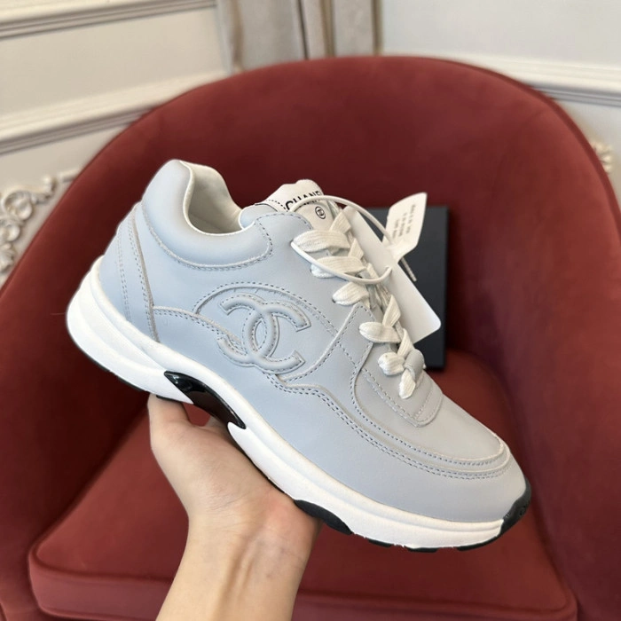 CH@NEL SNEAKERS
