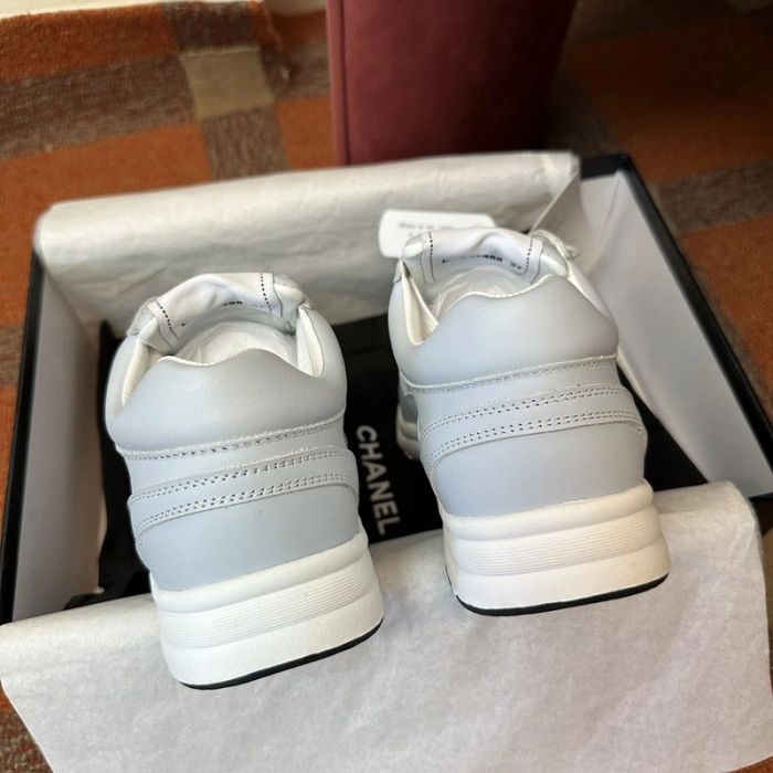 CH@NEL SNEAKERS