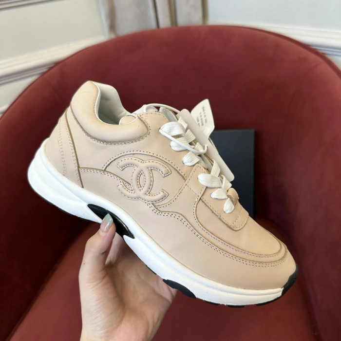CH@NEL SNEAKERS