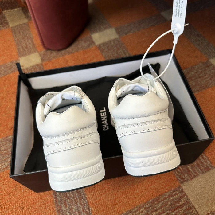 CH@NEL SNEAKERS