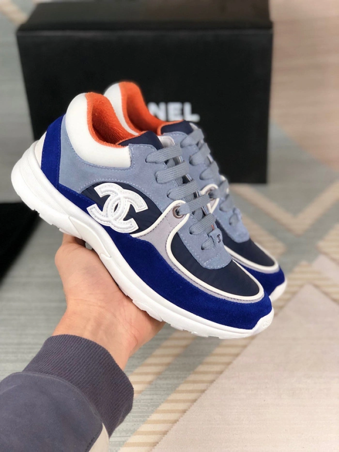 CH@NEL SNEAKERS
