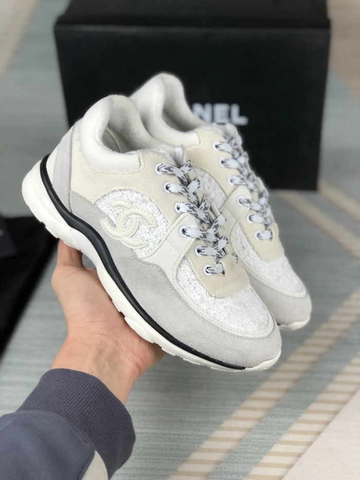 CH@NEL SNEAKERS