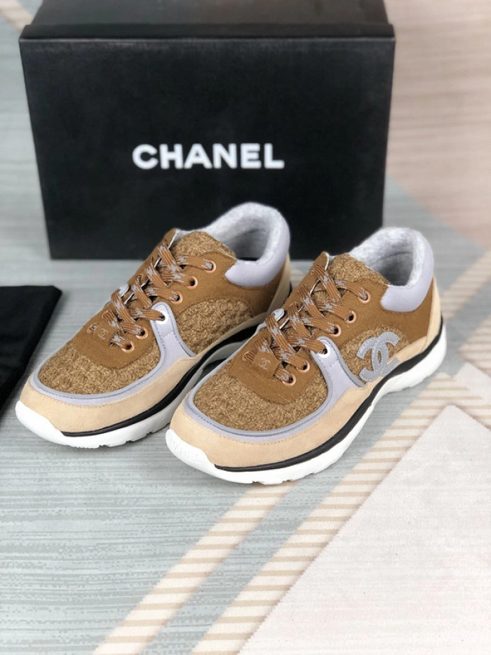 CH@NEL SNEAKERS