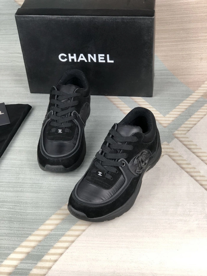CH@NEL SNEAKERS