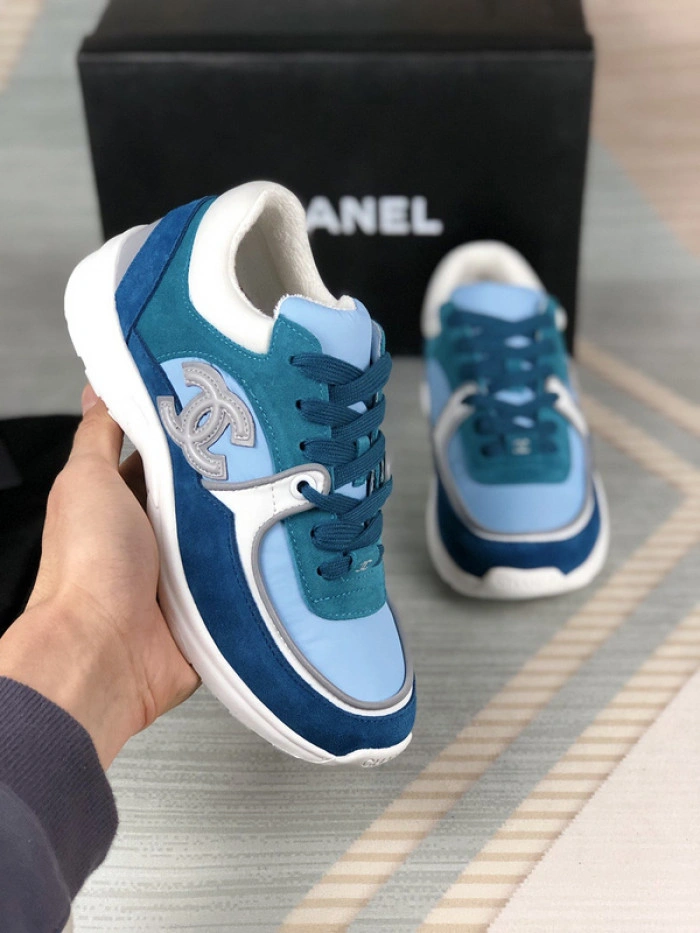 CH@NEL SNEAKERS