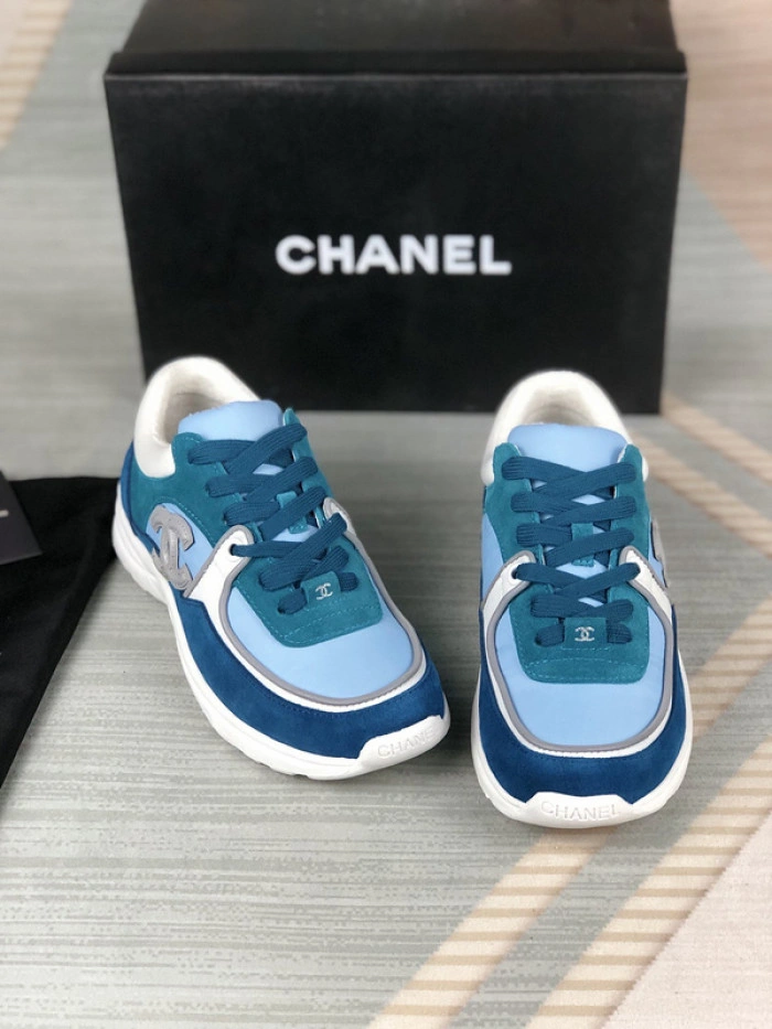 CH@NEL SNEAKERS