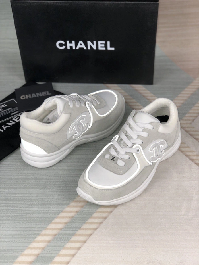 CH@NEL SNEAKERS