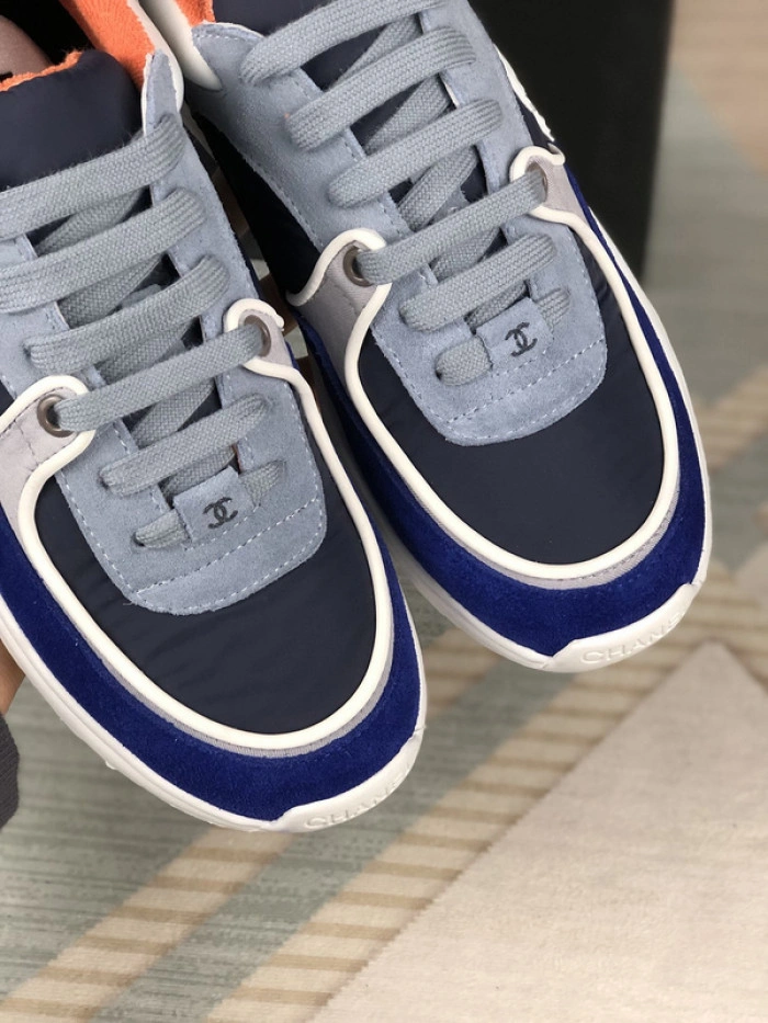 CH@NEL SNEAKERS