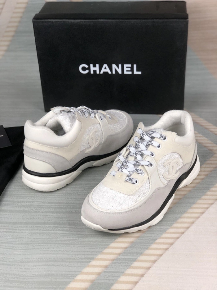 CH@NEL SNEAKERS