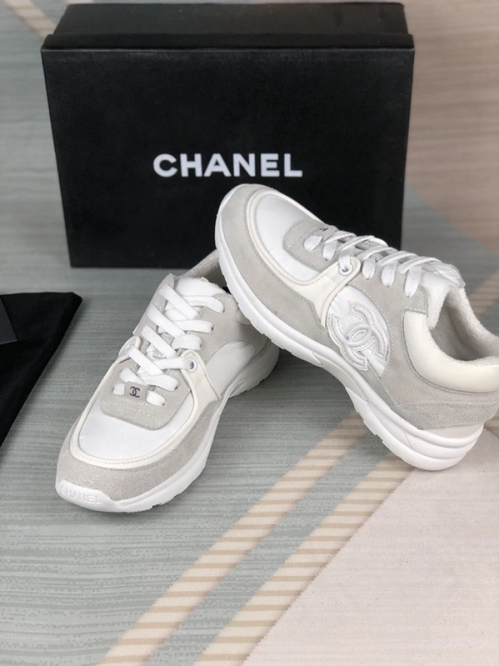 CH@NEL SNEAKERS