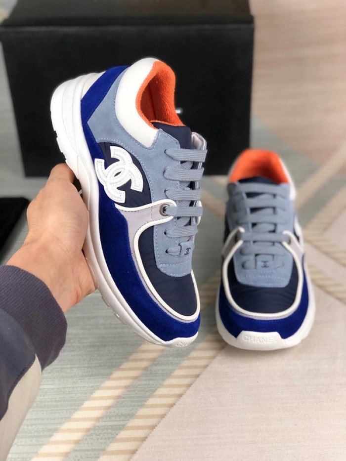 CH@NEL SNEAKERS
