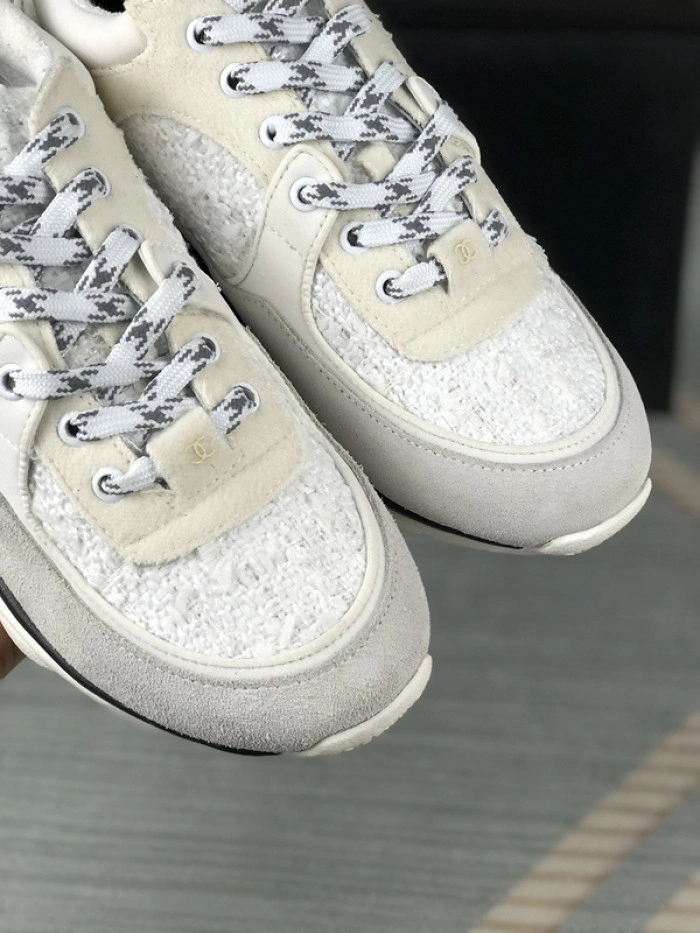 CH@NEL SNEAKERS