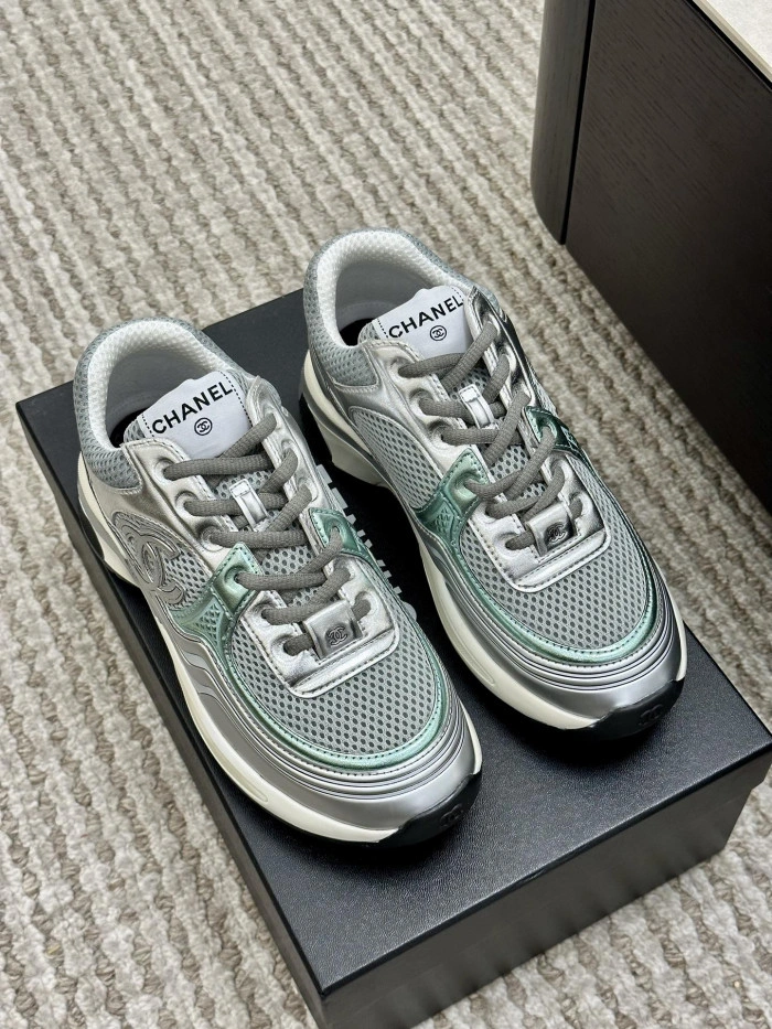 CH@NEL SNEAKERS