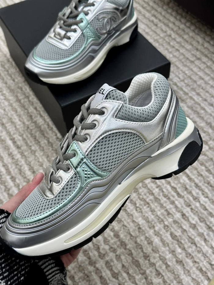 CH@NEL SNEAKERS