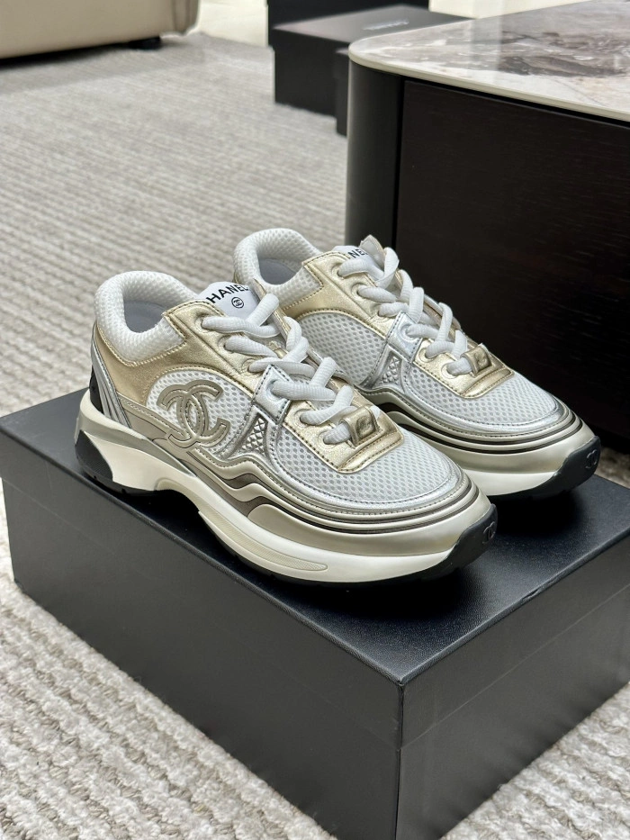 CH@NEL SNEAKERS