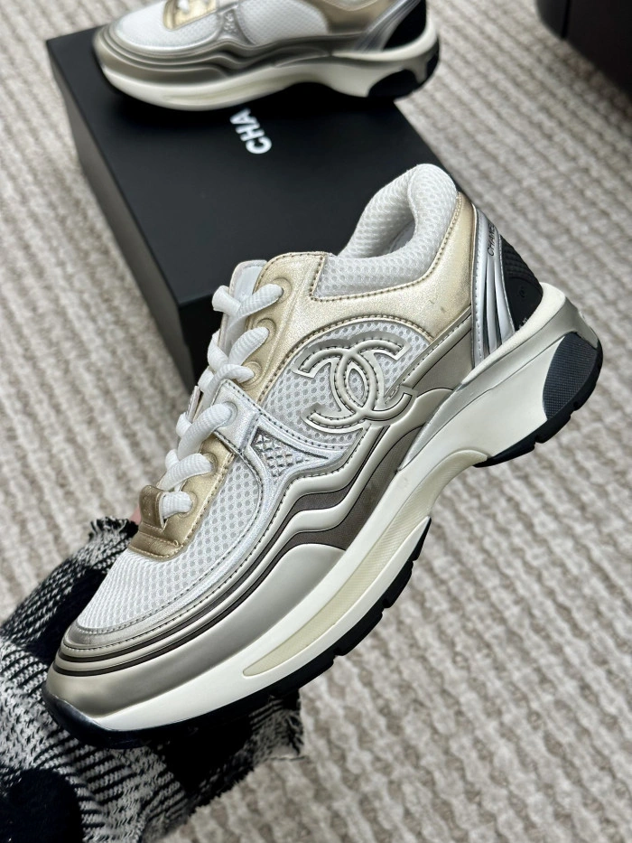 CH@NEL SNEAKERS