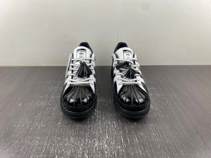 CLOT x adidas Sneaker