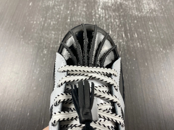CLOT x adidas Sneaker