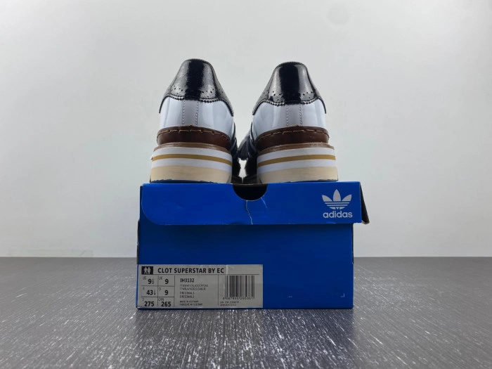 CLOT x adidas Sneaker