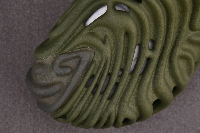 CROCS POLLEX CLOG BY SALEHE BEMBURY CUCUMBER
