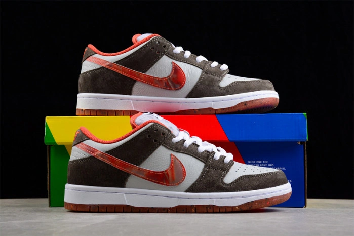 Crushed D.C. x Nike SB Dunk Low DH7782 001
