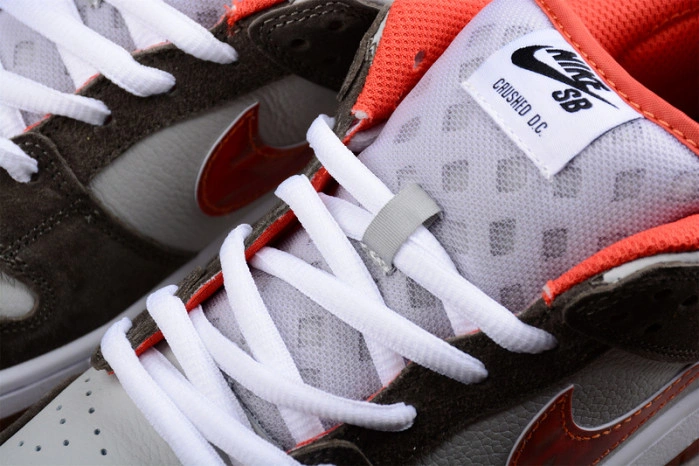Crushed D.C. x Nike SB Dunk Low DH7782 001