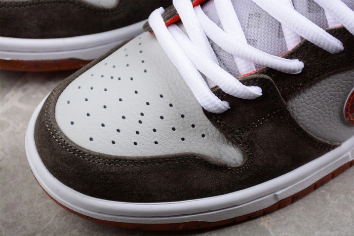 Crushed D.C. x Nike SB Dunk Low DH7782 001