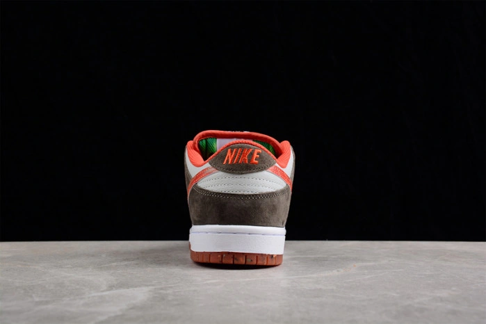Crushed D.C. x Nike SB Dunk Low DH7782 001