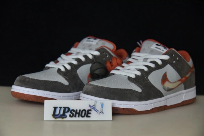 Crushed D.C. x Nike SB Dunk Low DH7782 001