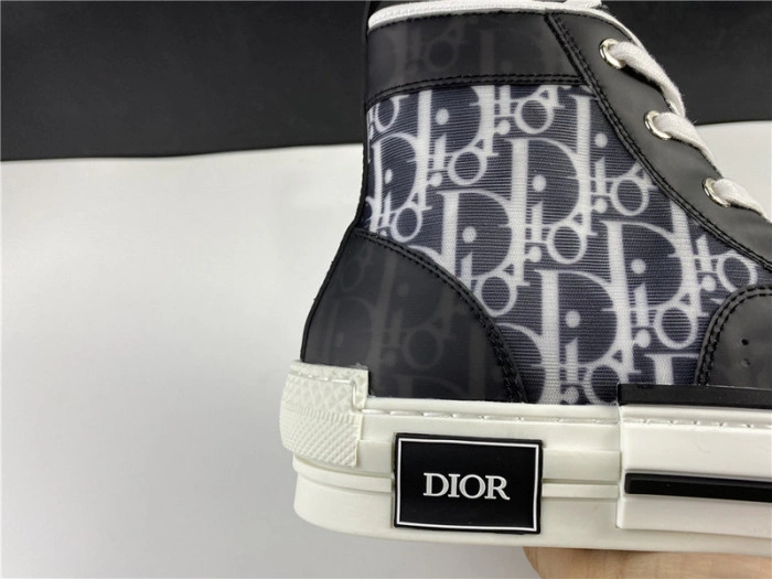 DIOR B23 Oblique Sneaker