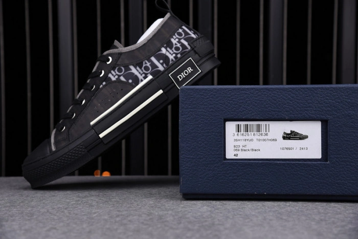 DIOR B23 Oblique Sneaker
