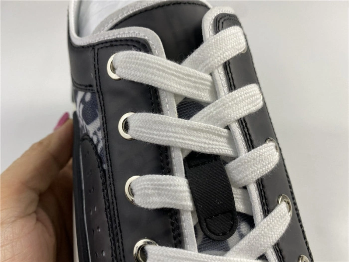 DIOR B23 Oblique Sneaker