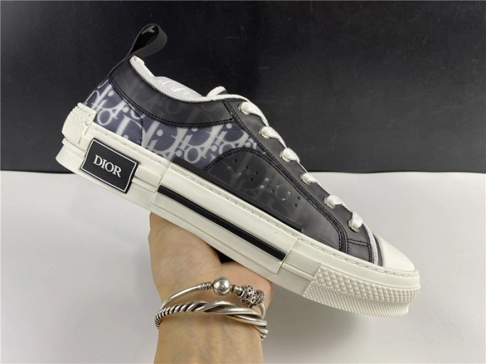 DIOR B23 Oblique Sneaker